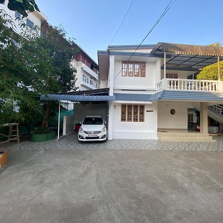 Tranquilou Homestay Thekkady Exterior foto